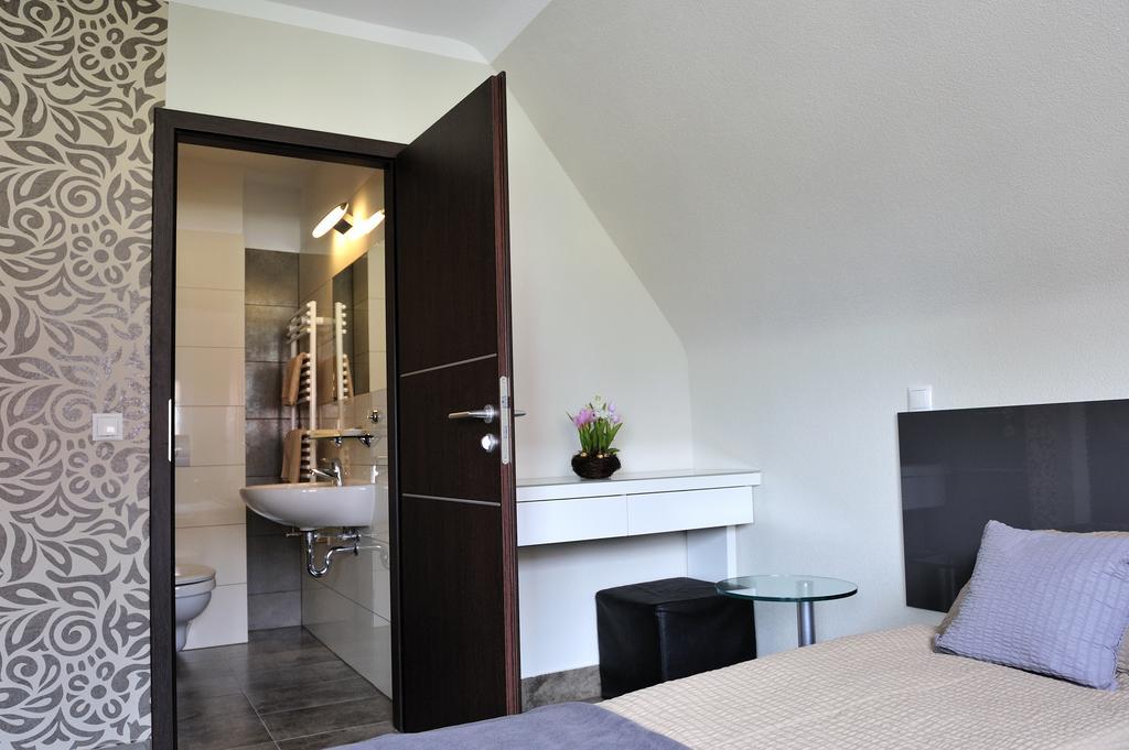 Ferienzimmer Ellisee, Kontaktloser Check-In FDH Room photo